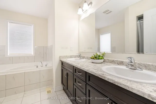 Additional image 22 of 25 Callandar Rd