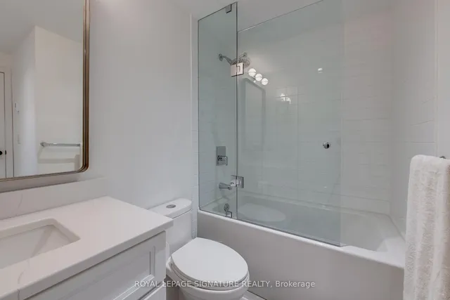 Additional image 28 of 400 Wellington St Unit PH1106