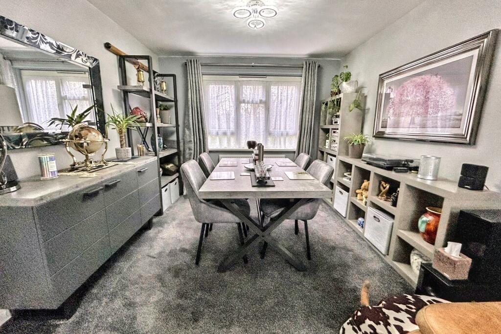 Additional image 3 of Merley