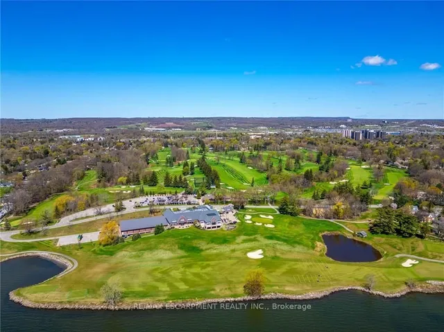 Additional image 39 of 607 Edgewater Cres