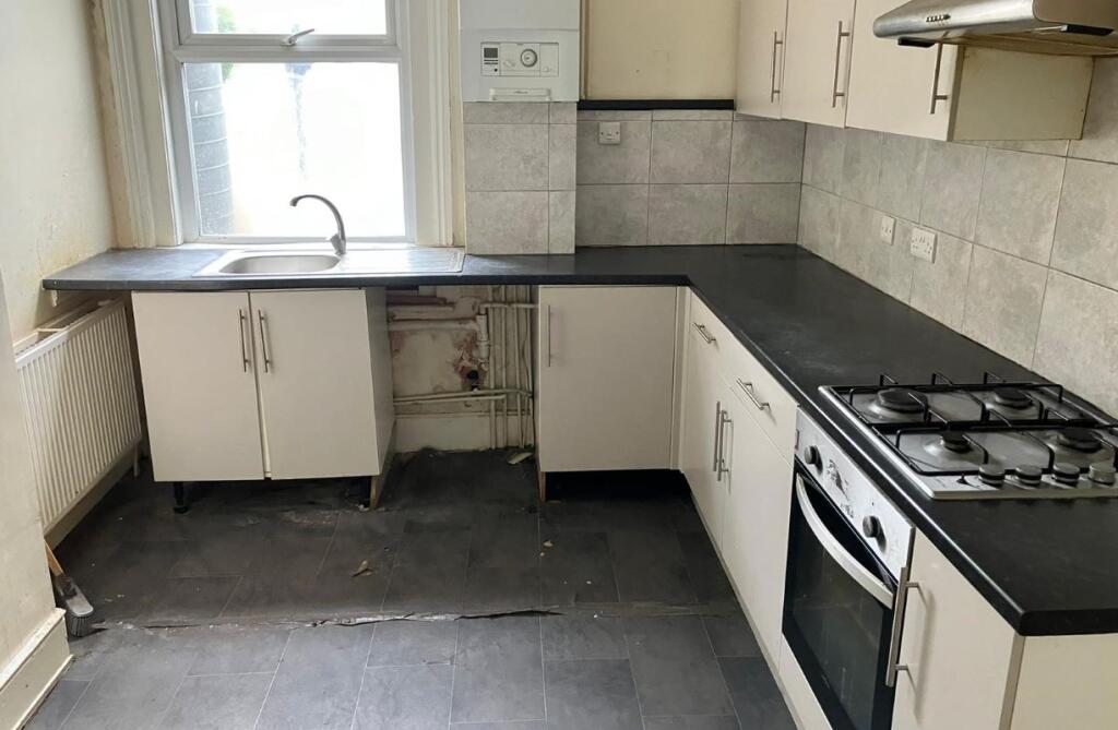 Additional image 3 of 143 Montague Street, Worthing, BN11 3BX