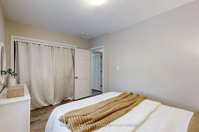 Additional image 25 of 43 Benlight Cres