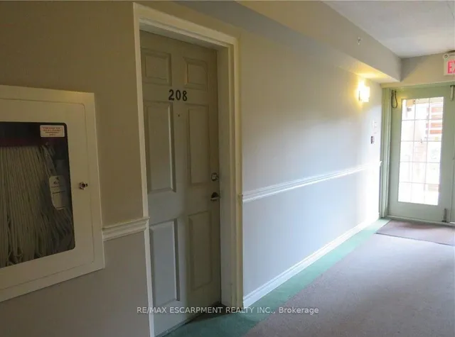 Additional image 17 of 4015 Kilmer Dr Unit 208