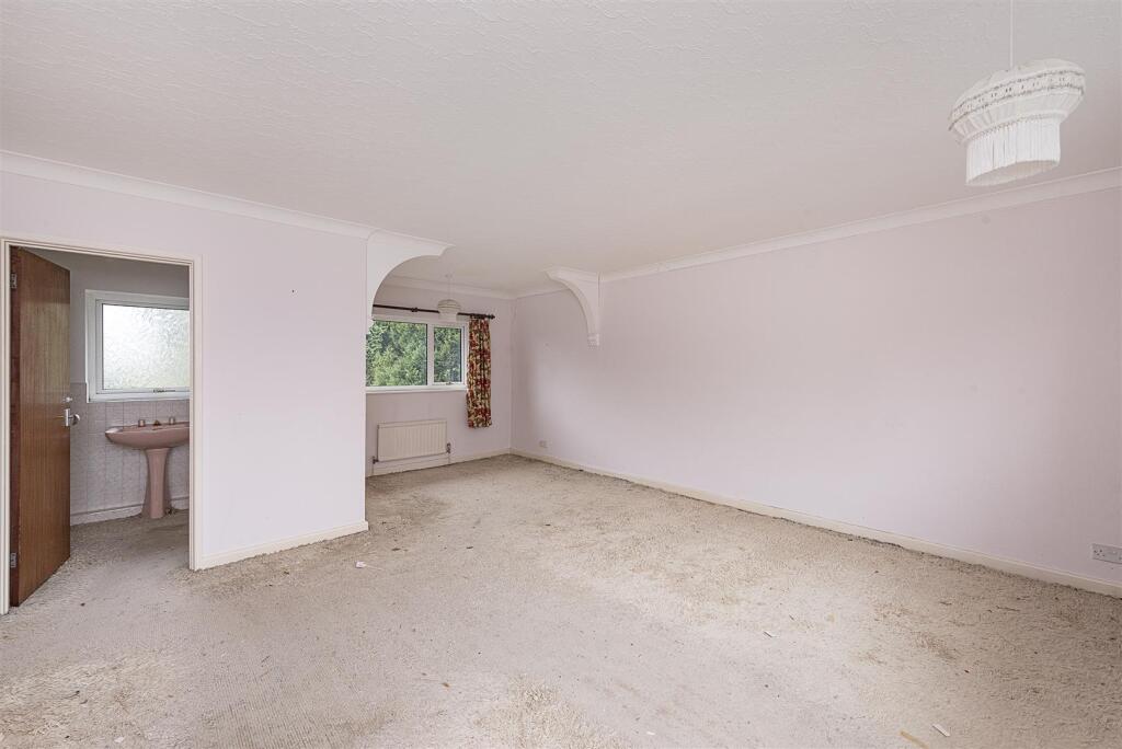 Additional image 6 of The Uplands, Harpenden