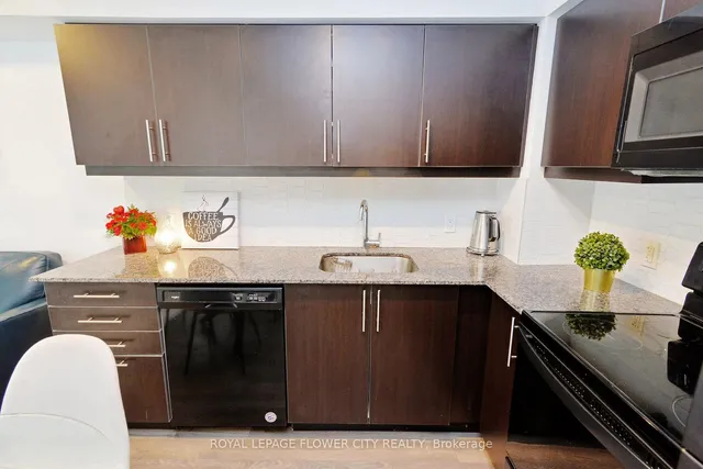 Additional image 18 of 30 Meadowglen Pl Unit 1003