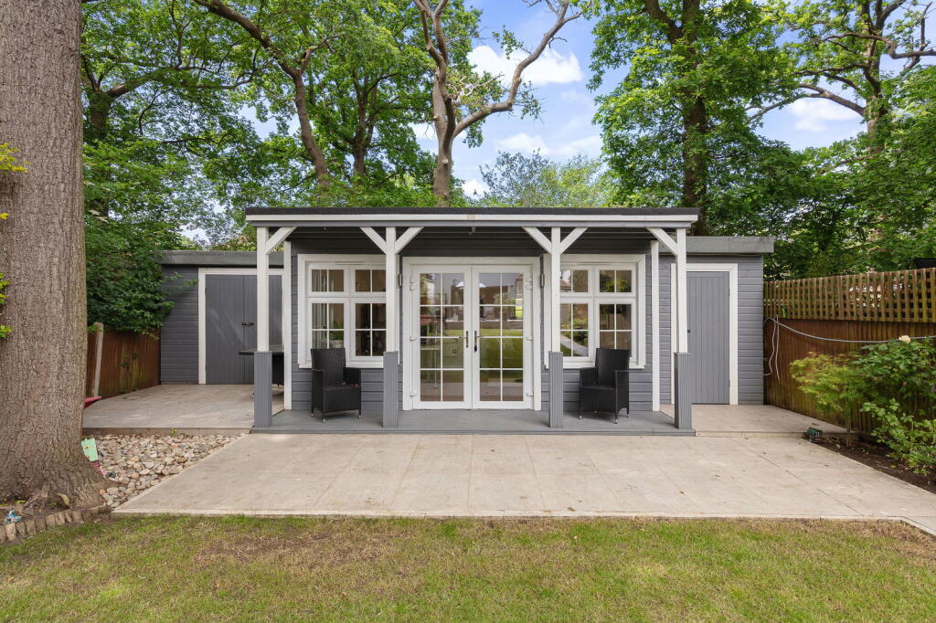 Additional image 34 of Hayes Chase, West Wickham, BR4