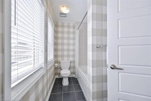 Additional image 26 of 1176 Duignan Crescent