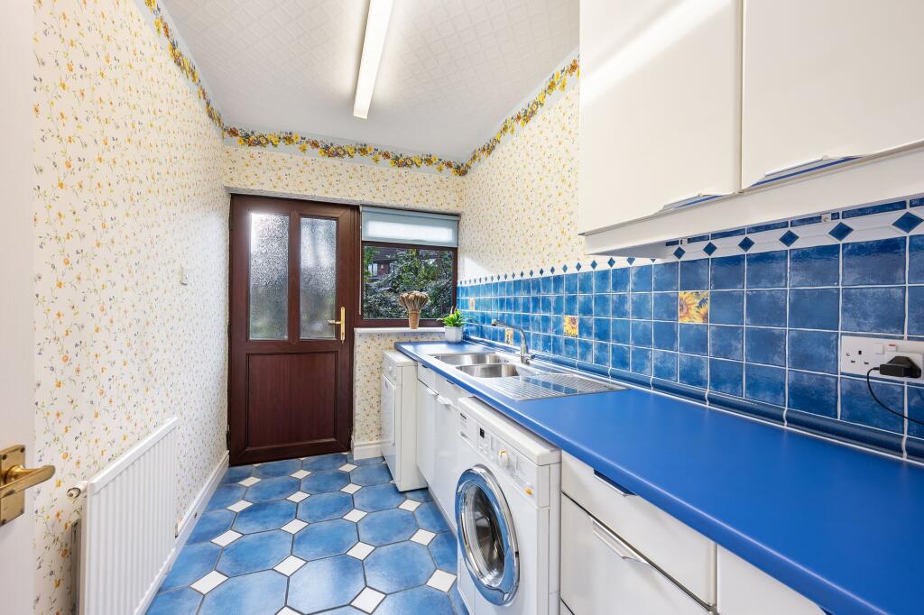 Additional image 18 of The Drays, New Hall Place, Heaton BL1 5 – A Spacious & Adaptable 5-Bed Home in Private Gated Setting