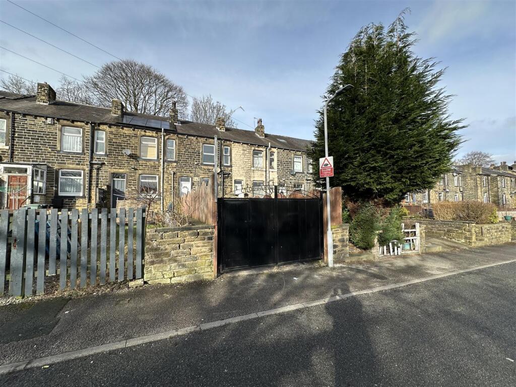 Additional image 23 of Selborne Grove, Keighley