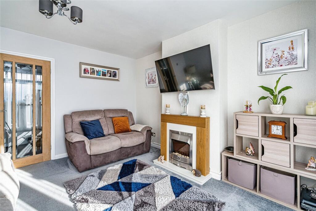 Additional image 4 of Timbertree Crescent, Cradley Heath, West Midlands, B64