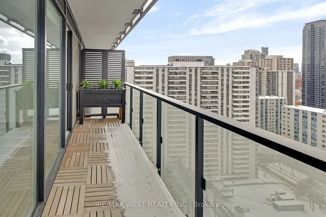 Additional image 28 of 575 Bloor St Unit 2102