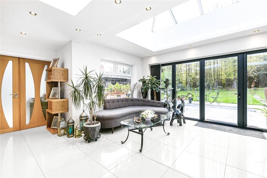 Additional image 8 of Pine Grove, Brookmans Park, Hertfordshire, AL9