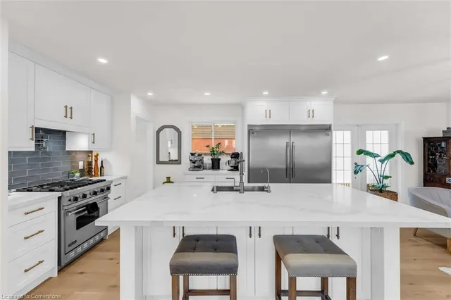 Additional image 6 of 483 Walnut Cres