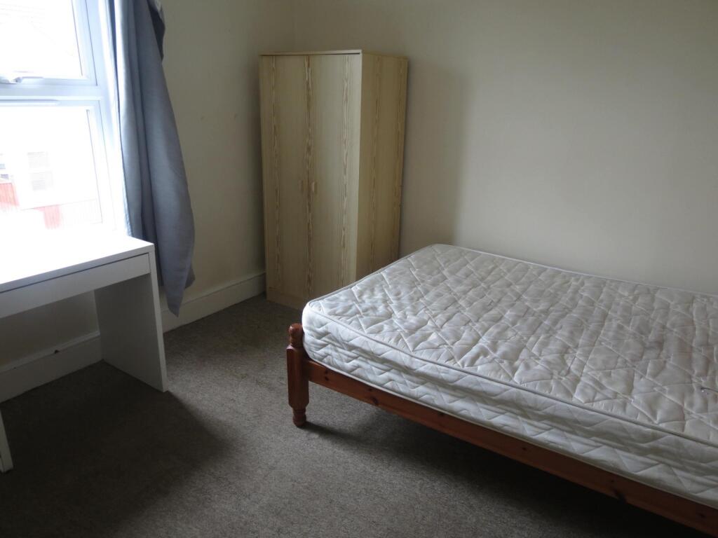 Additional image 9 of 5 bedroom Detached House in Winton