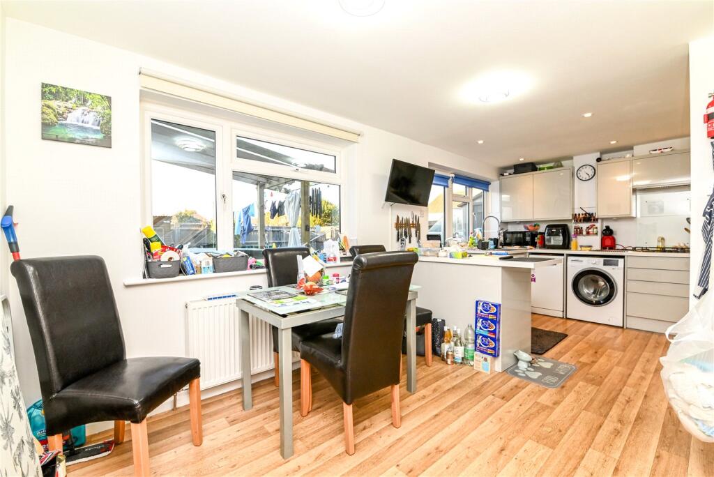 Additional image 5 of Yew Lane, New Milton, Hampshire, BH25