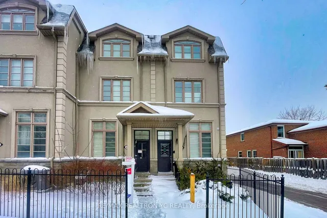 4450 Bathurst St