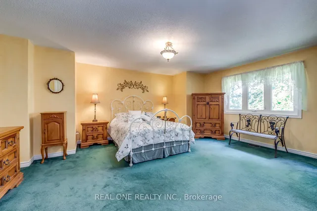 Additional image 22 of 566 Blenheim Cres