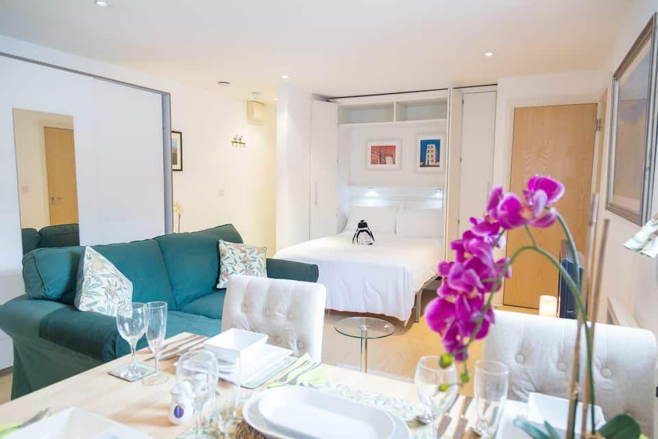 Additional image 2 of Flat , Queens Apartments, - Queens Road, Clifton, Bristol