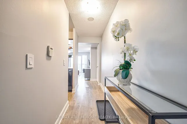 Additional image 6 of 135 Village Green Sq Unit 3422