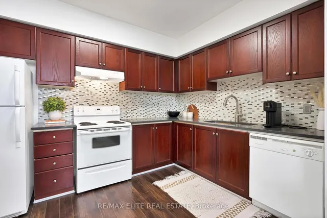 Additional image 11 of 2464 Weston Rd Unit 101