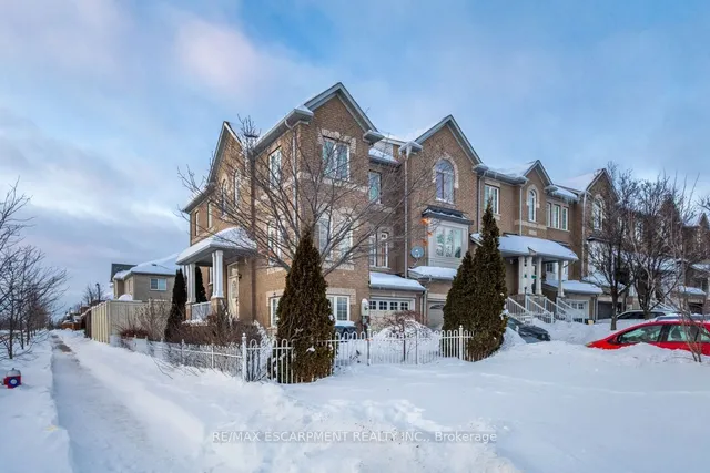 6538 Opera Glass Cres