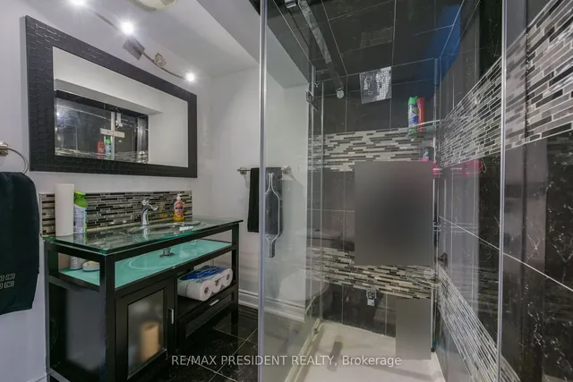 Additional image 24 of 50 Gallucci Cres