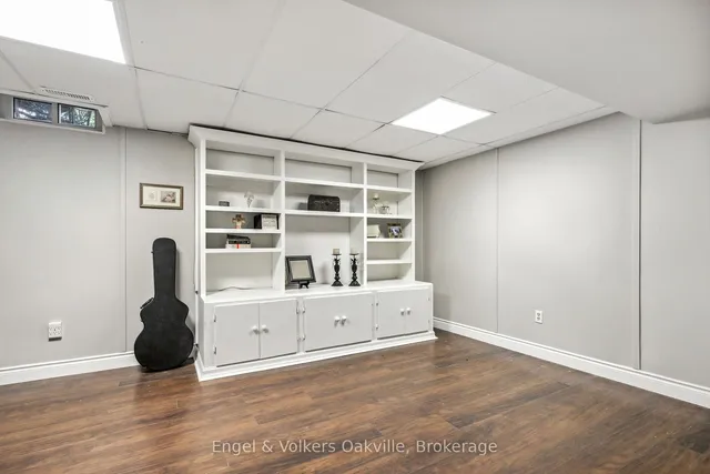 Additional image 27 of 1027 Elizabeth Pl