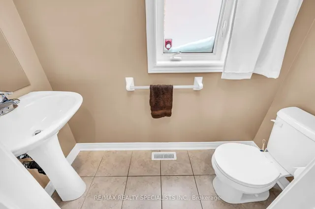 Additional image 22 of 142 Lloyd Sanderson Dr