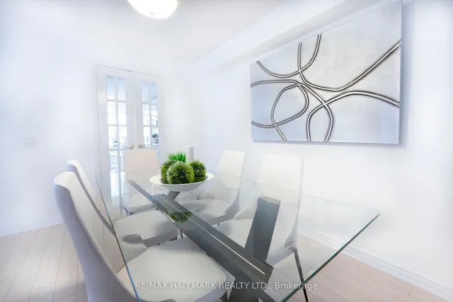 Additional image 9 of 35 Kingsbridge Garden Circ Unit 1905