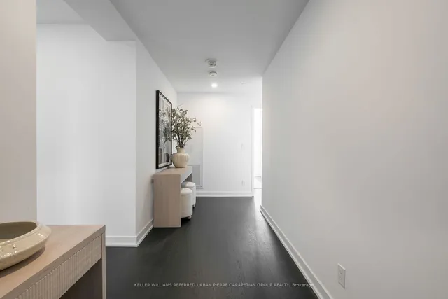 Additional image 8 of 57 Brock Ave Unit 609