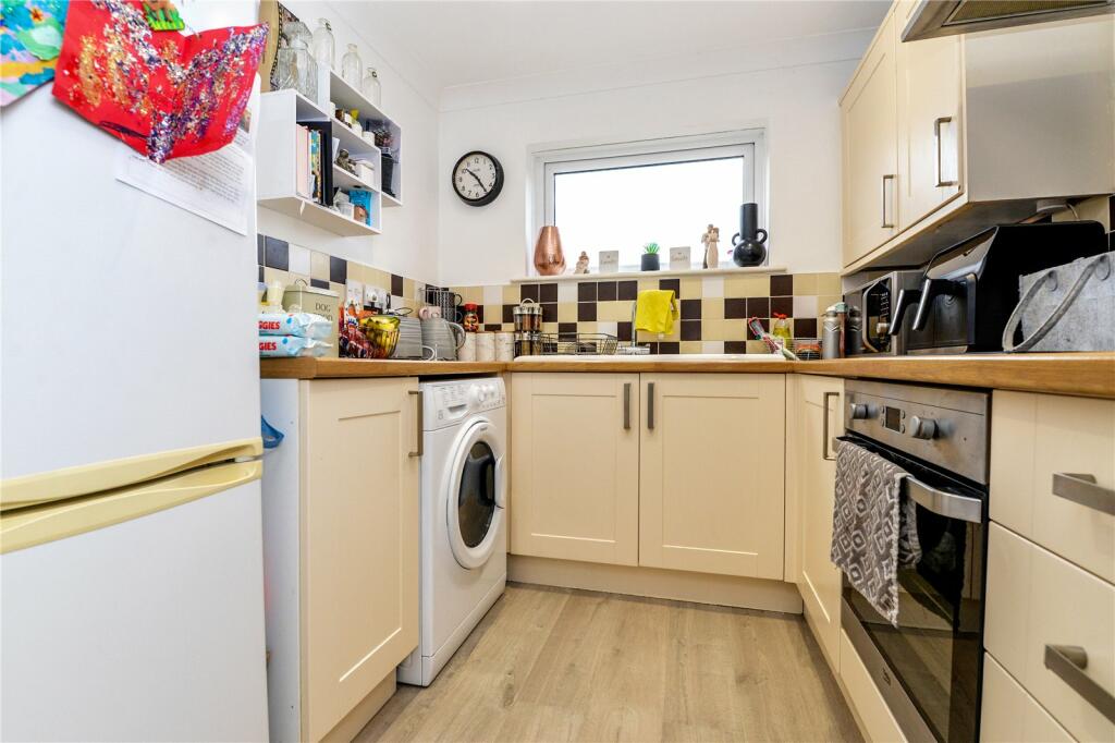 Additional image 3 of Eastlands, New Milton, Hampshire, BH25