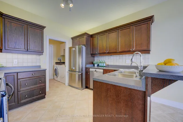 Additional image 17 of 165 Chandos Dr Unit 8