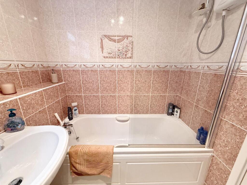 Additional image 27 of Chestnut Close, Streetly, Sutton Coldfield