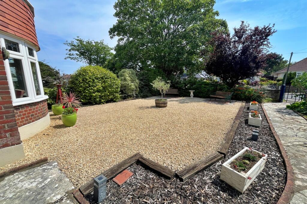 Additional image 23 of Tuckton