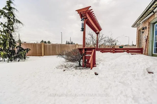 Additional image 30 of 17 Orchard Park Gate Unit 27