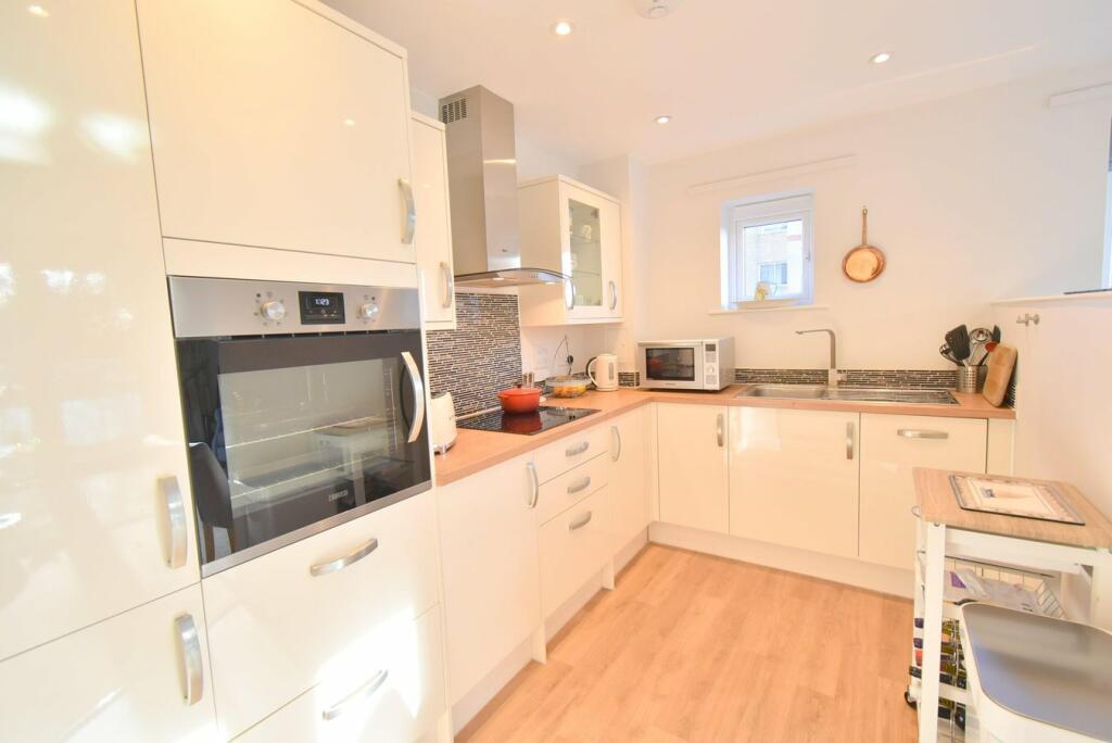Additional image 3 of 47 Parkstone Road, Poole, BH15
