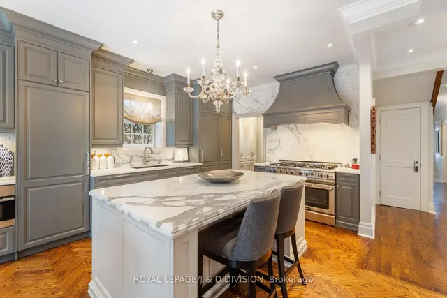 Additional image 12 of 118 Strathallan Blvd