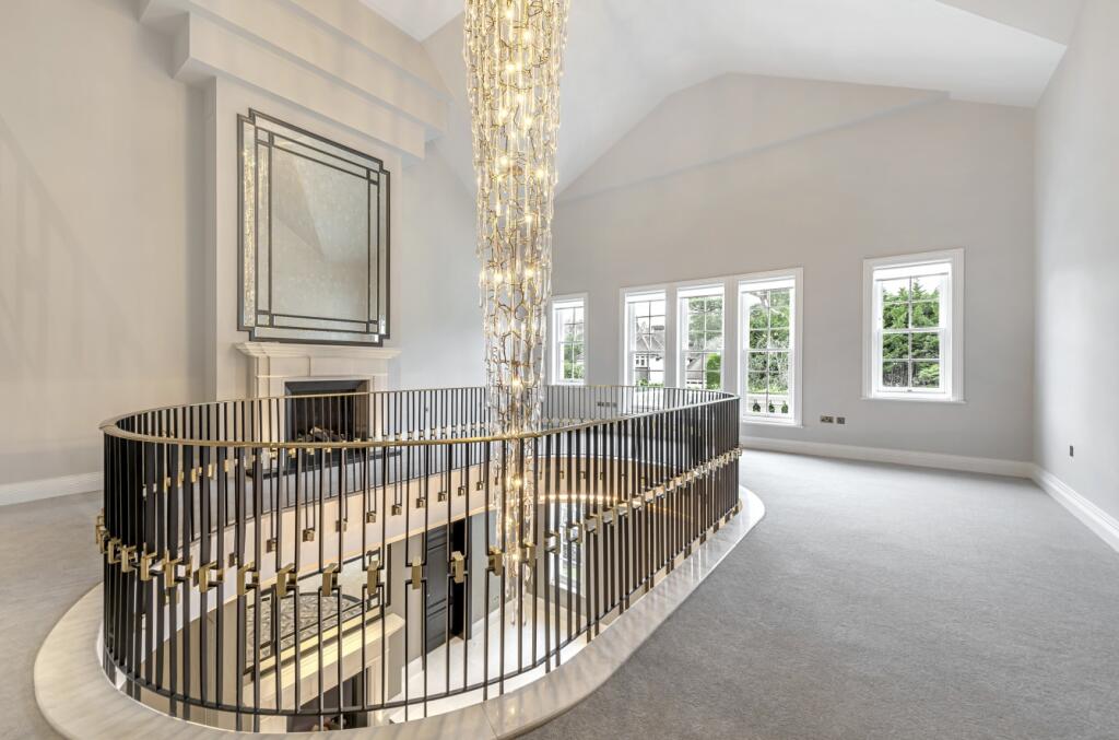 Additional image 25 of Holwood Park Avenue, Keston Park, Locksbottom