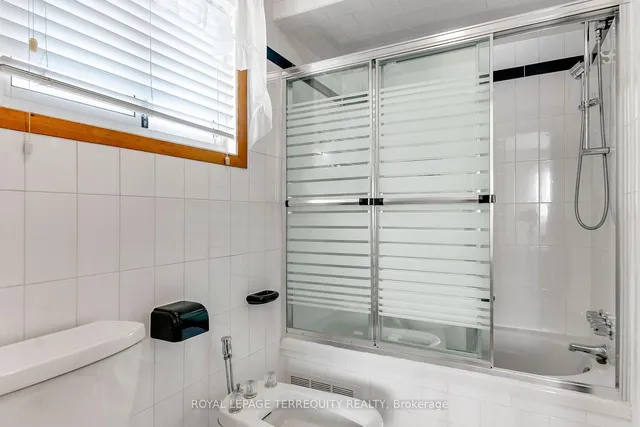 Additional image 16 of 41 Whitfield Ave