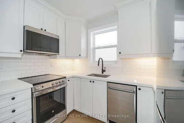 Additional image 8 of 1380 Woodbine Ave