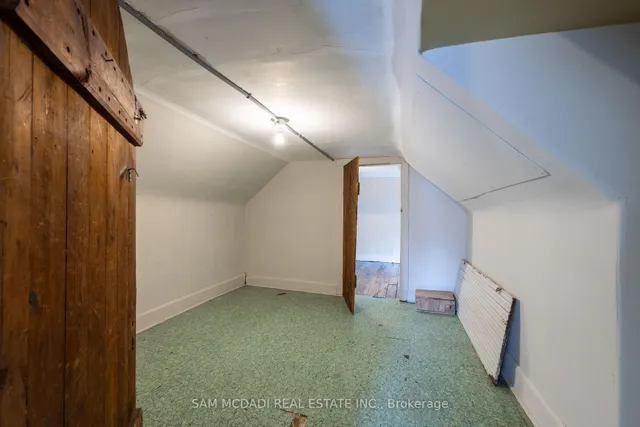 Additional image 32 of 194 Wellington St