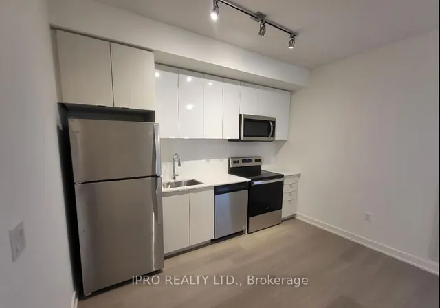 Additional image 3 of 859 The Queensway Unit 307