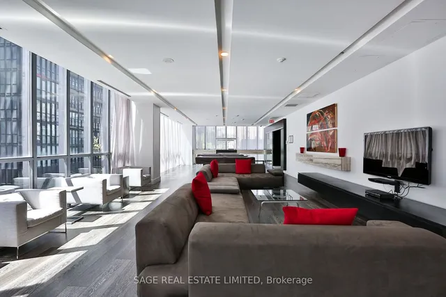 Additional image 36 of 110 Charles St Unit 404