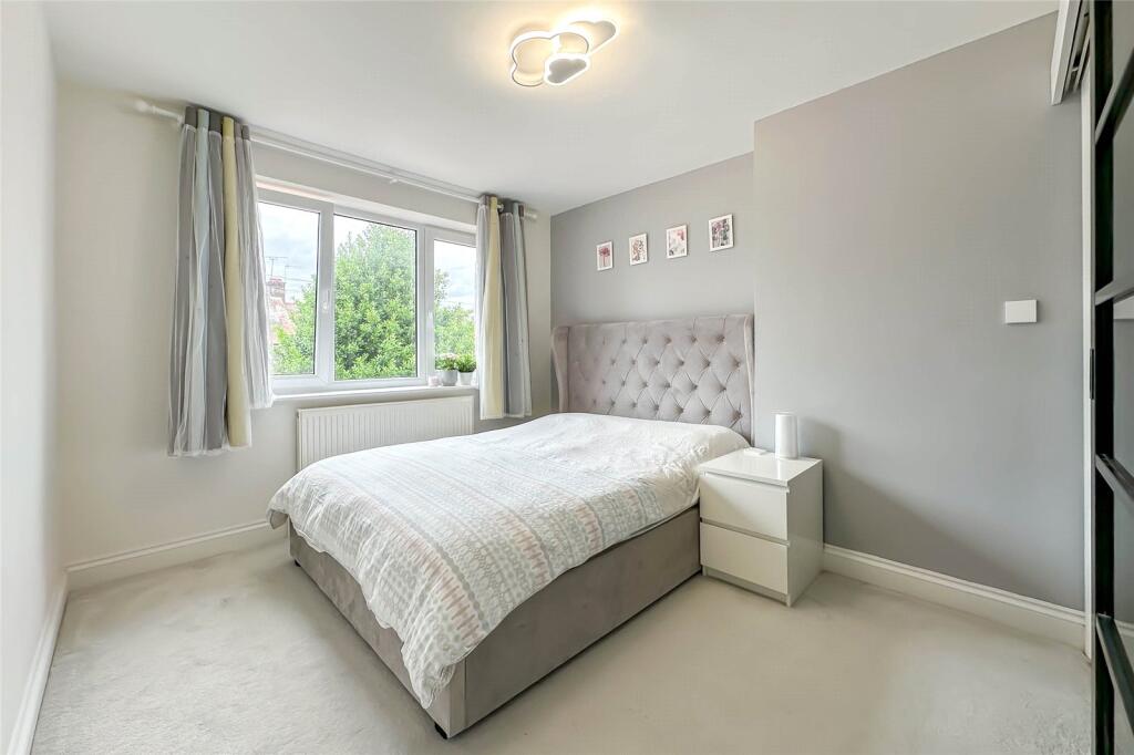Additional image 6 of Pondfield Crescent, St. Albans, Hertfordshire, AL4
