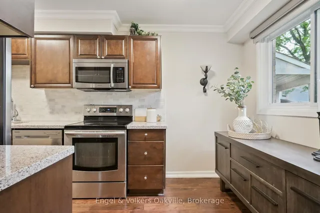 Additional image 12 of 1027 Elizabeth Pl