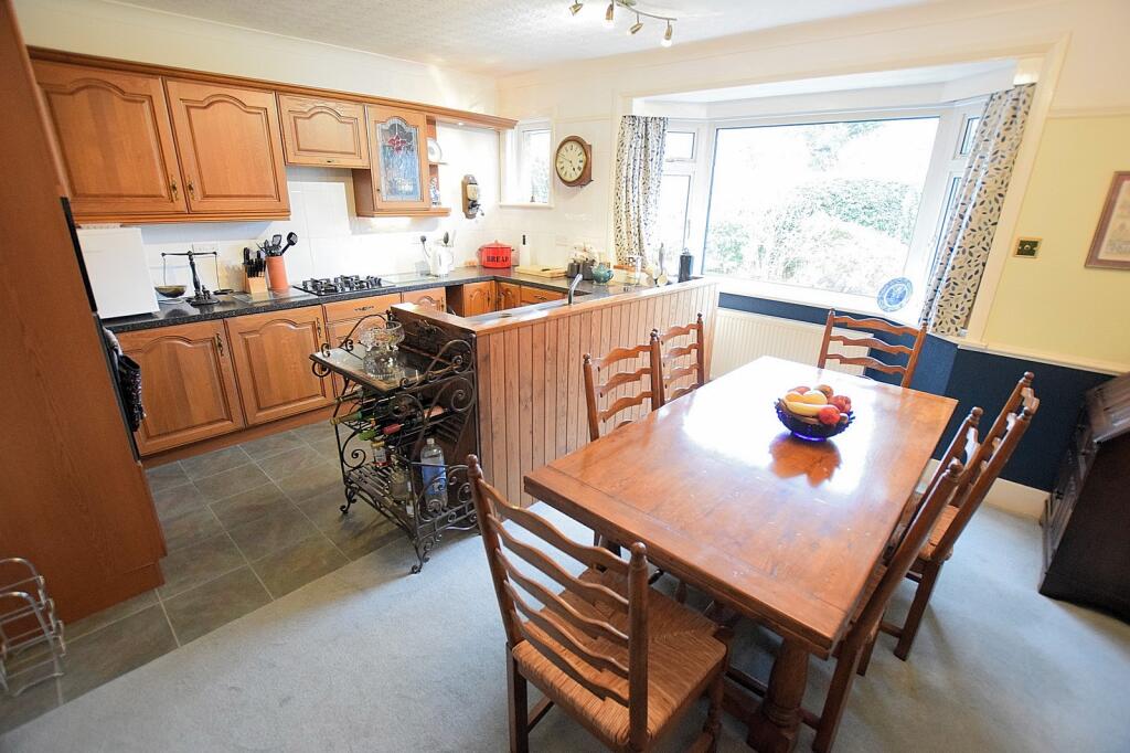 Additional image 6 of South Avenue, New Milton, Hampshire. BH25 6EY