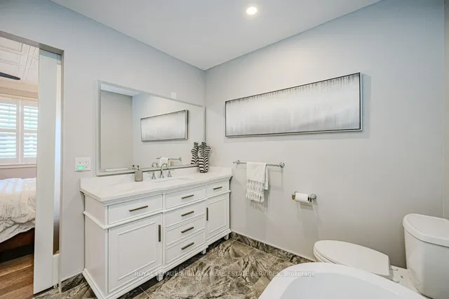 Additional image 23 of 955 King Rd Unit 15