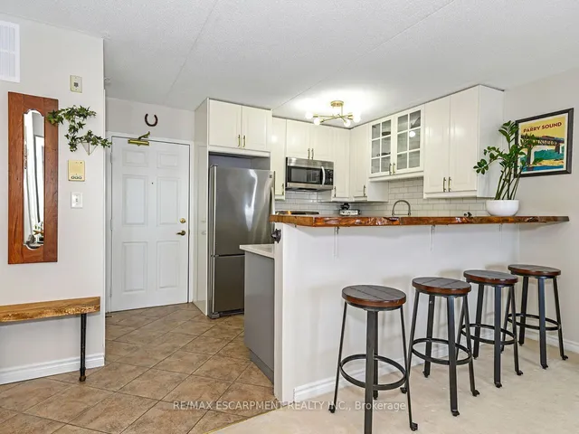 Additional image 8 of 1421 Walkers Line Unit 213