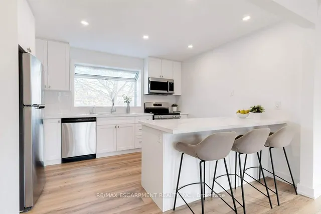 Additional image 12 of 5470 Randolph Cres