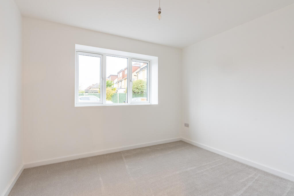 Additional image 10 of Fontmell Close, St. Albans, Hertfordshire, AL3